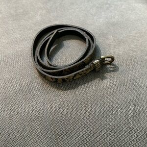 BDG leather skinny belt with python pattern size large good condition